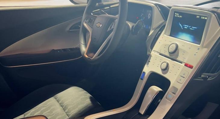 2012 CHEVROLET VOLT (5)