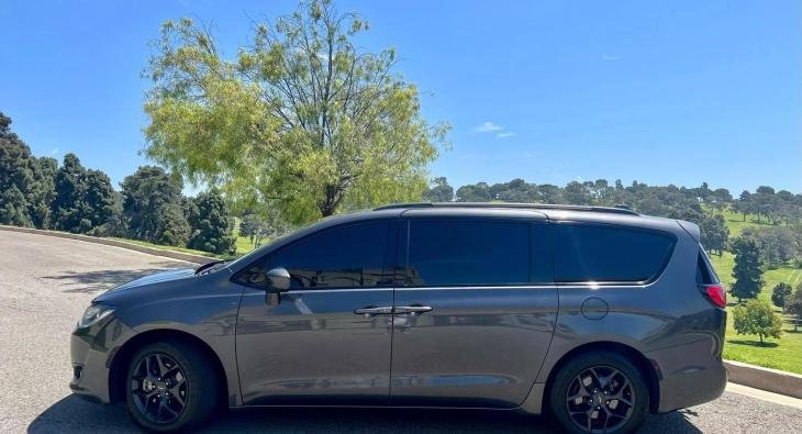 2019 CHRYSLER PACIFICA (1)